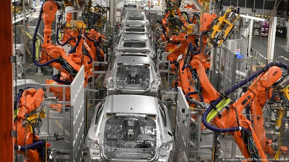 Deutschlands Autoindustrie: Zulieferer orientieren sich um