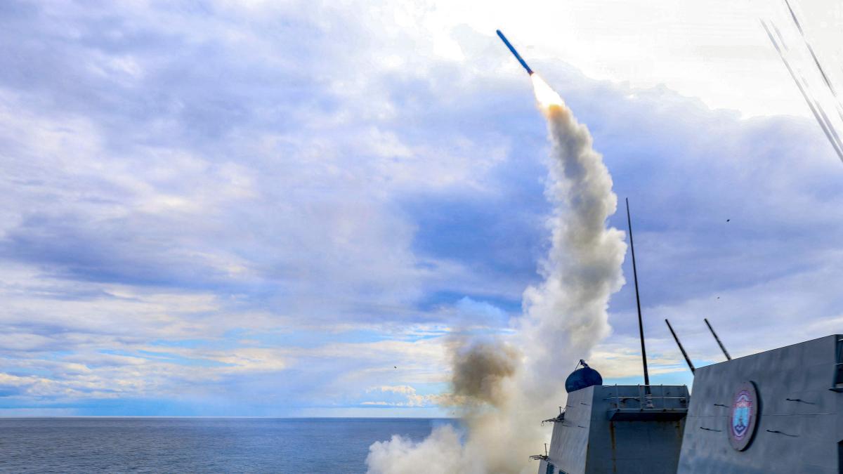 
                                                                      La hucha del cerdito de Trump
                                                                  