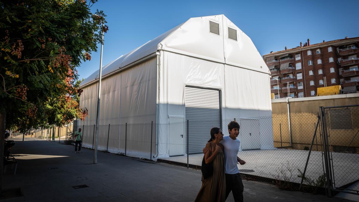 
                                                                                                   Barcelona naturaliza 25 espacios olvidados a la espera de recuperar interiores de manzana
                                                                                               