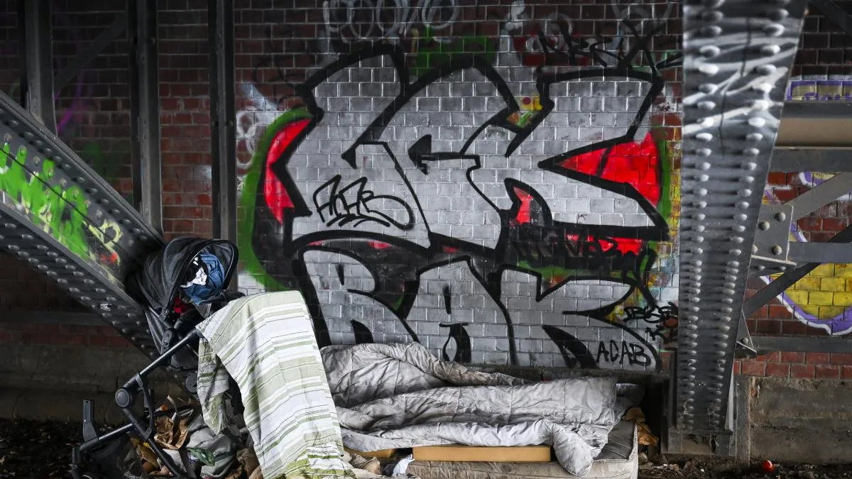 
                                                                                                    Las personas sin hogar, ‘decimotercer distrito’ de Berlín
                                                                                                