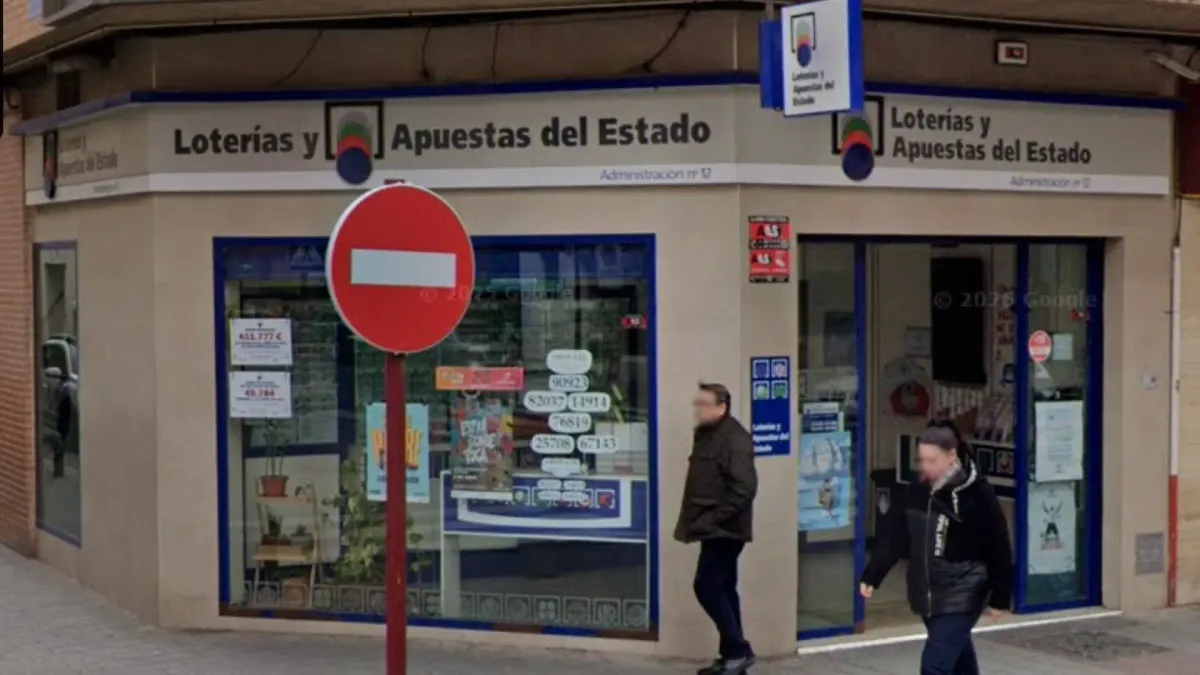 
         El sorteo del Día del Padre de la Lotería Nacional deja una lluvia de miles de euros en 12 provincias 
    