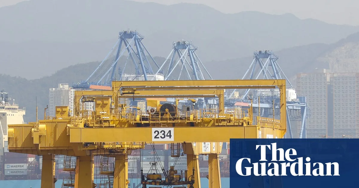UK and South Korea sign new trade deal aimed at cars, salmon and Guinness