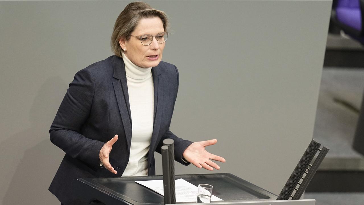 Schärferes Vorgehen gegen digitale Gewalt gefordert