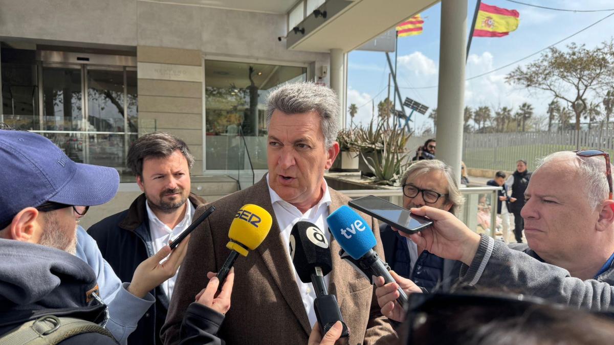 
                                        El PSPV pide a FGV su lista de averías y el Consell alega que cuenta “con toda la seguridad”
                                    