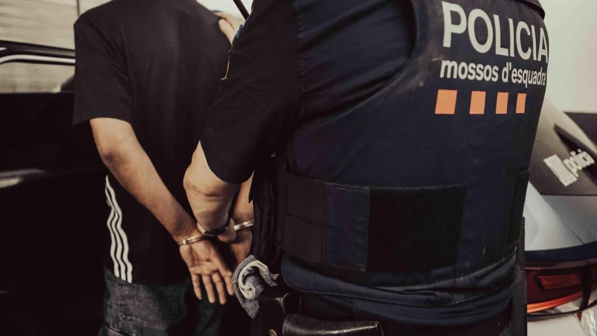 Detenido un hombre por provocar un incendio en un piso de Les Franqueses del Vallès