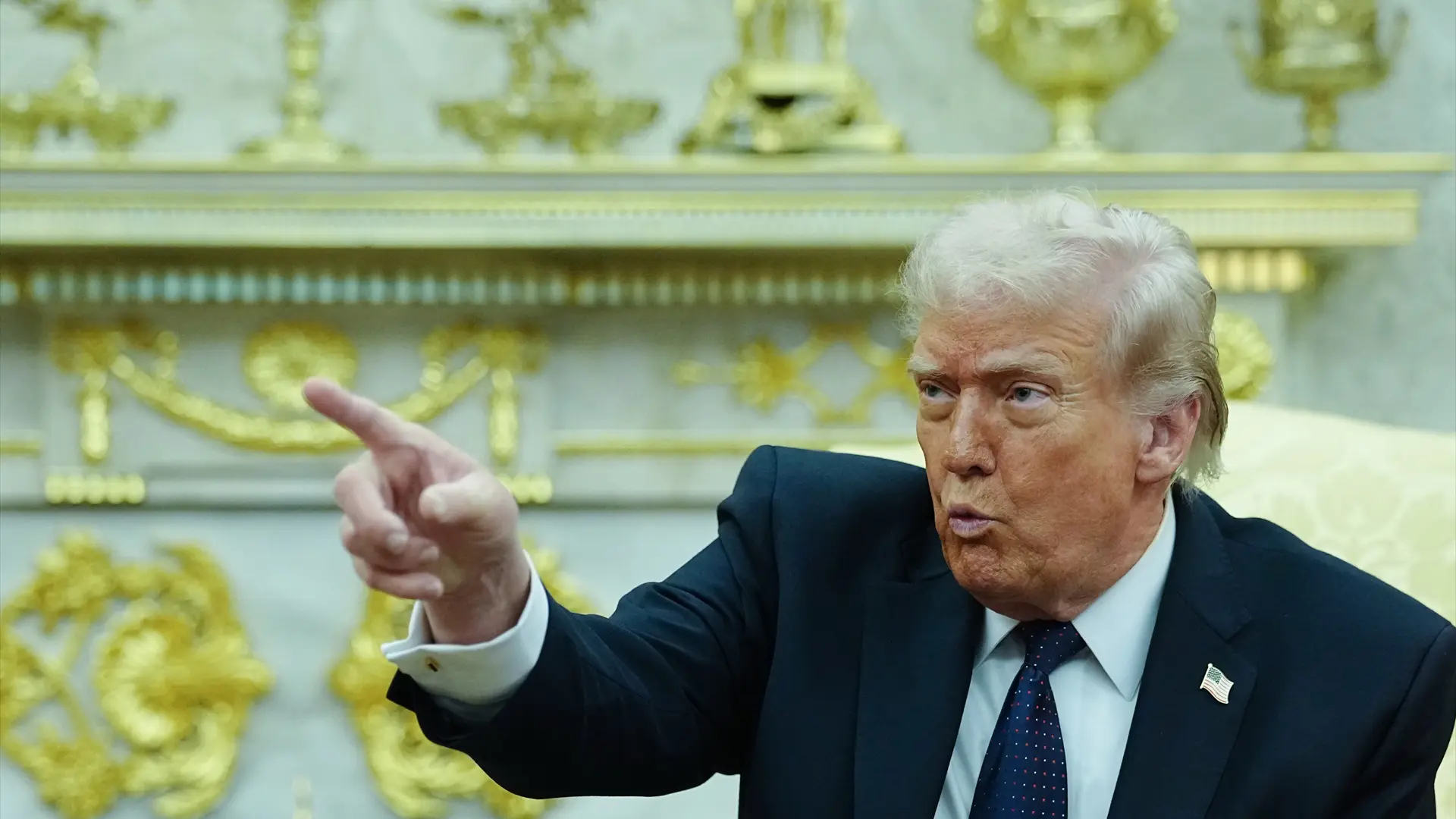 Trump amenaza con desplegar al ICE en los aeropuertos: "Aplicarán medidas de seguridad como nunca antes se ha visto"