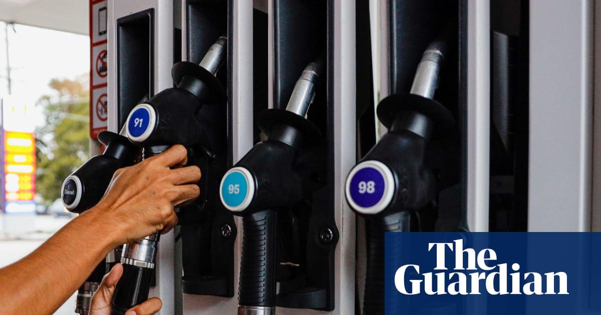 Petrol theft expected to rise in Australia as police call for more CCTV and prepaid pumps