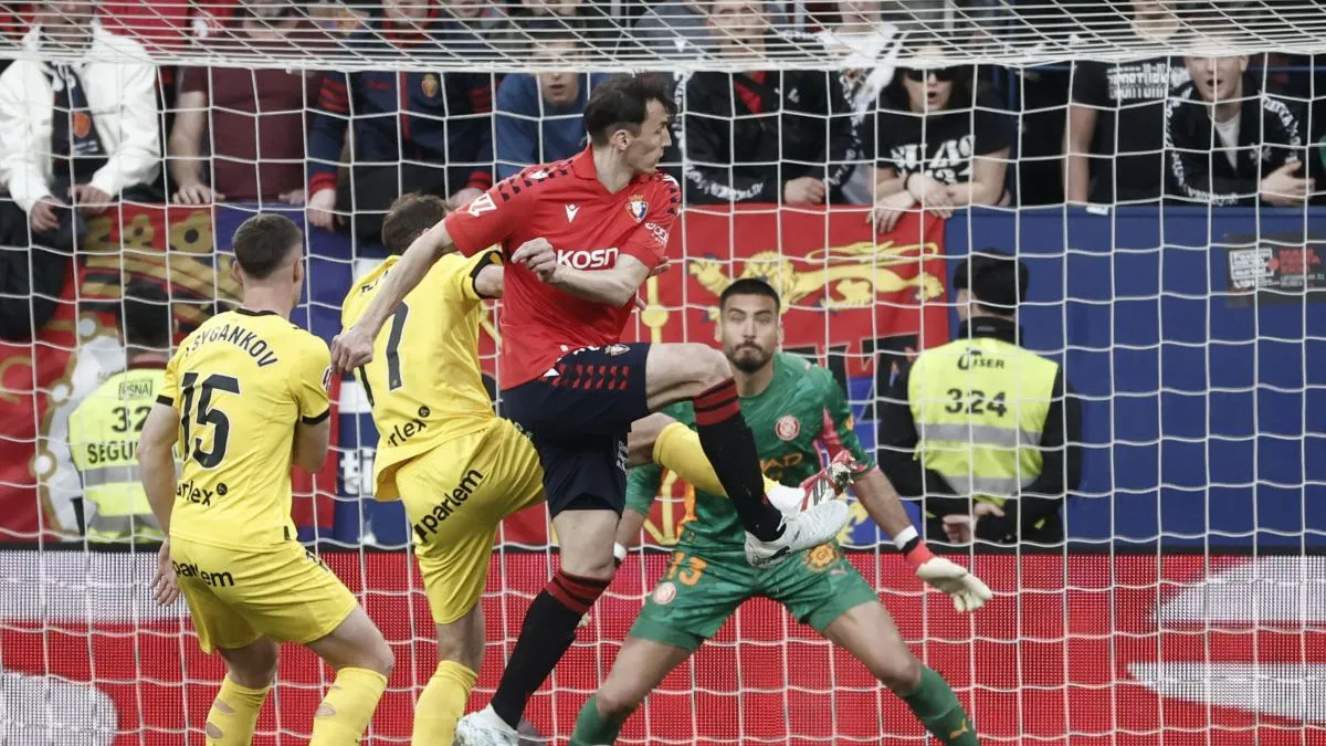 
                                                            Un Girona plano y sometido pierde en Pamplona
                                                        
