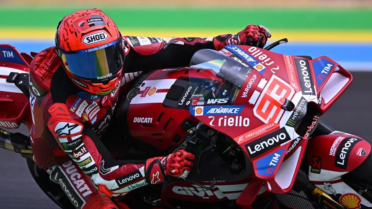 
                                                              Marc Márquez se lleva su primera victoria del 2026 en una sufrida Sprint tras seis meses en blanco
                                                          