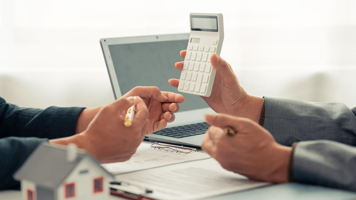 
                                                                                                  Las mejores hipotecas fijas de marzo 2026: desde 2,3% TIN y sin comisiones
                                                                                              