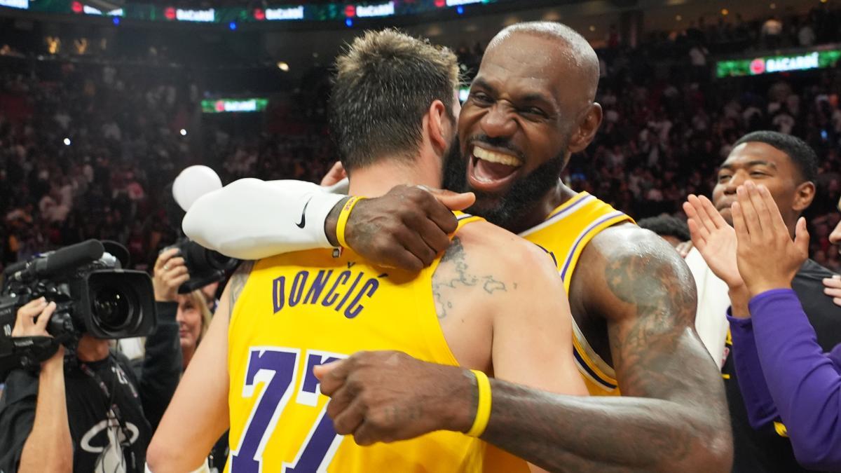 
                                                              LeBron James ya es el jugador con más partidos en la NBA: 1.612
                                                          