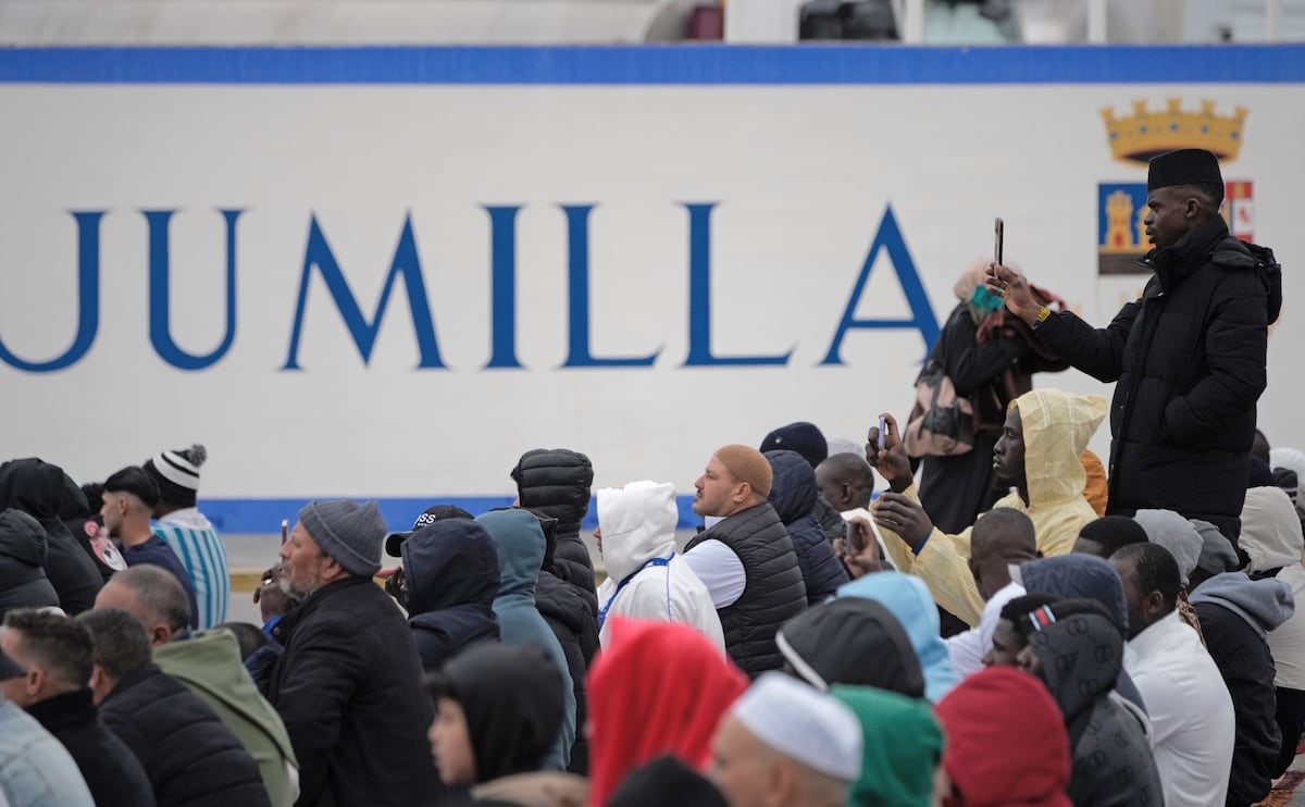 La teoría del Gran Reemplazo se estrella en un aparcamiento de Jumilla    
