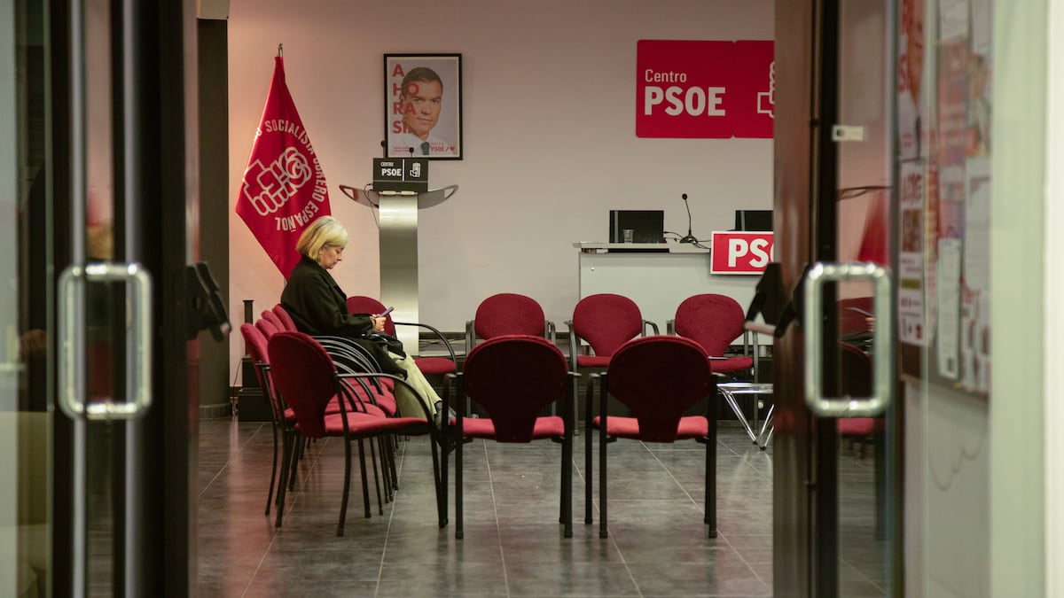El PSOE contiene la respiración ante las elecciones andaluzas tras la “dulce derrota” de Castilla y León