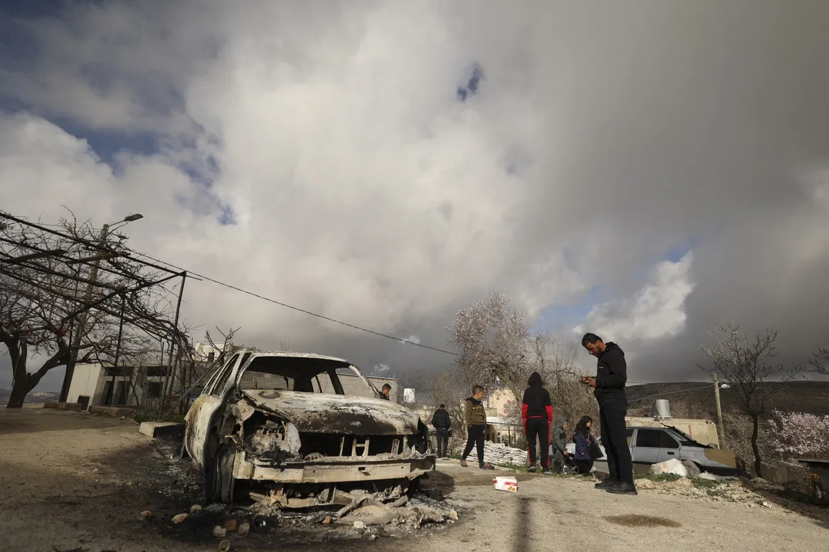 Casualties as Israeli settlers set fire to homes and cars in West Bank