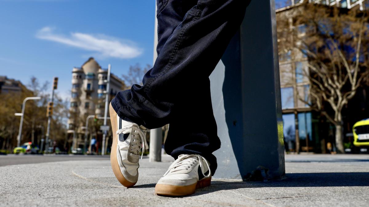 
                               Agonía y ocaso del zapato
                           