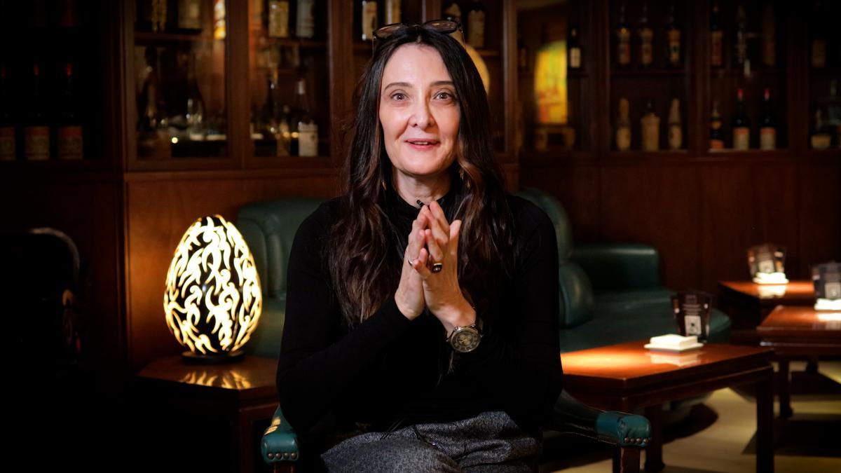 
                                                    “Nuestro cerebro es una versión diminuta del universo”
                                                