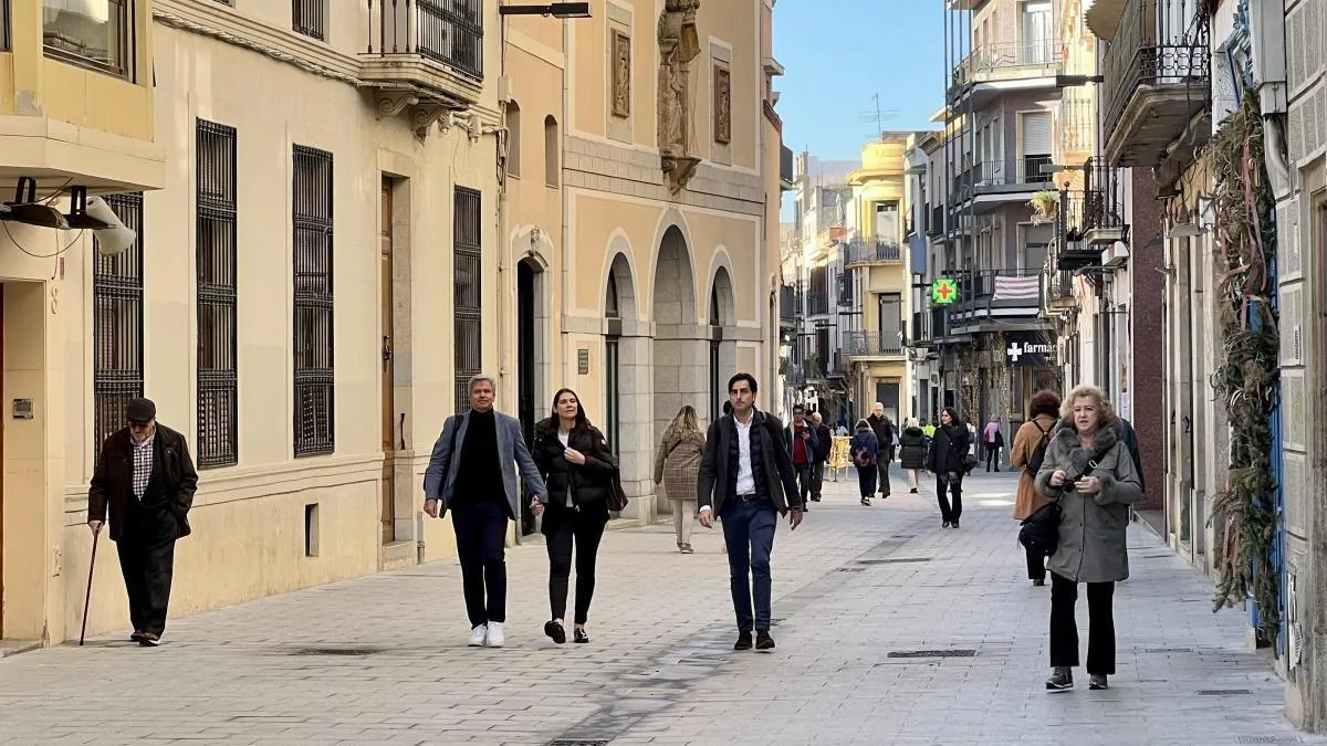 
                                                            Mataró vs. Barcelona: el mismo piso de 85 m² cuesta 185.000 euros menos a solo 30 minutos
                                                        