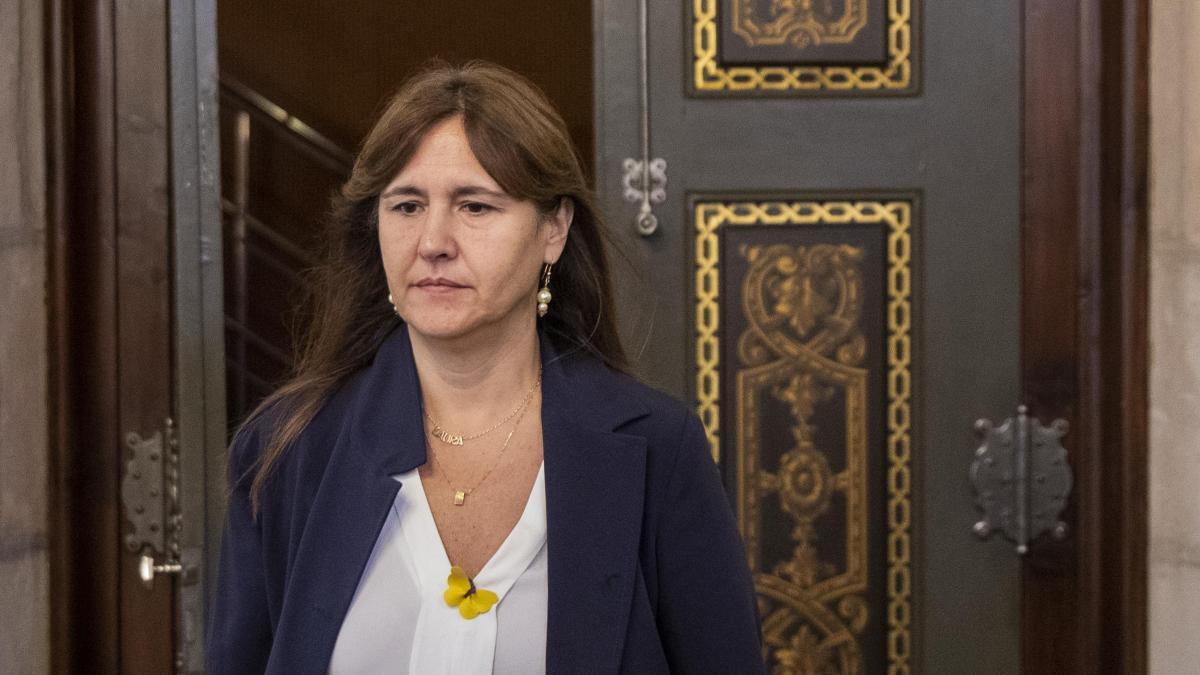 
                                                                                        El indulto olvidado a Laura Borràs
                                                                                    
