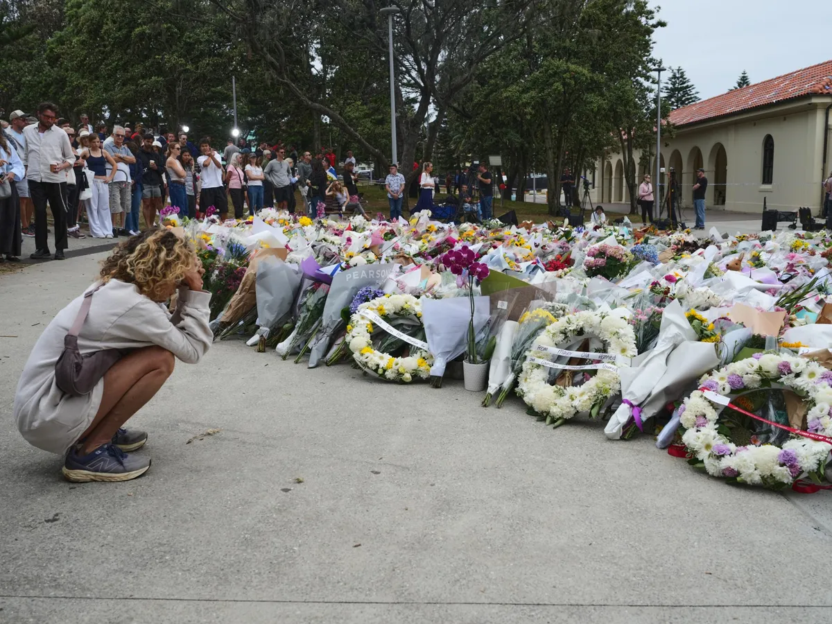 Australian police say Bondi Beach attackers inspired by ISIL