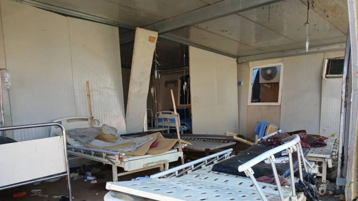 
                                                                                   Al menos 64 muertos en un ataque a un hospital en Darfur
                                                                               