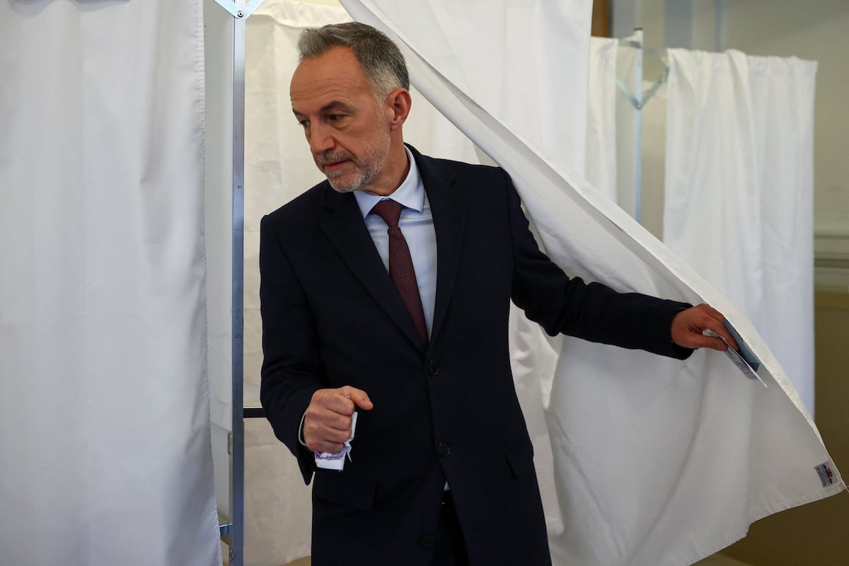 Francia vota las alcaldías de sus grandes ciudades en un primer ensayo de las presidenciales de 2027