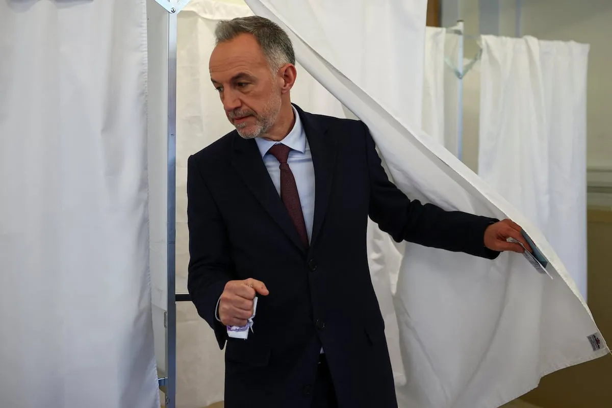 Francia vota las alcaldías de sus grandes ciudades en un primer ensayo de las presidenciales de 2027