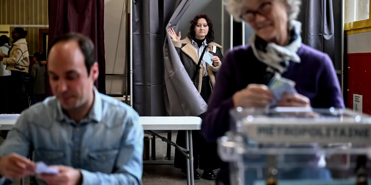 EN DIRECT, municipales 2026 : suivez la journée de vote du second tour des élections avec les reporters du « Monde » à Bordeaux, Paris, Marseille, Lyon ou Limoges