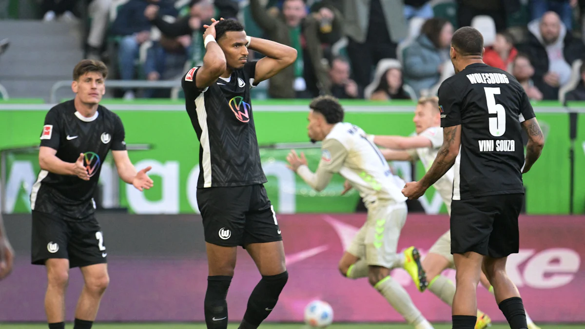 Abstiegsduell der Bundesliga: Werder vergrößert die Wolfsburger Existenzangst