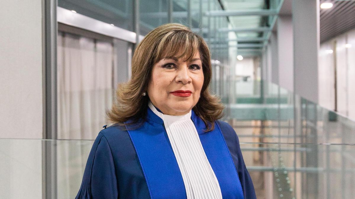 
                 El tribunal al que Trump persigue
             