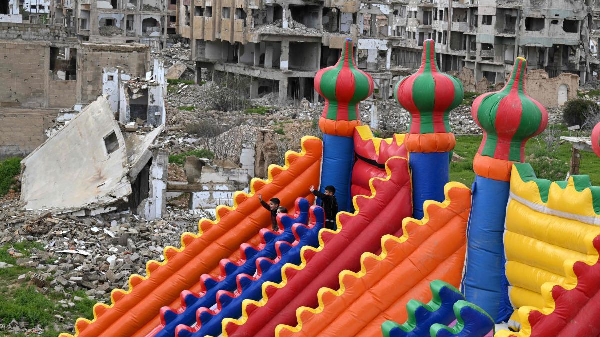 
                                         De la infancia en Siria a los conflictos del mundo
                                     