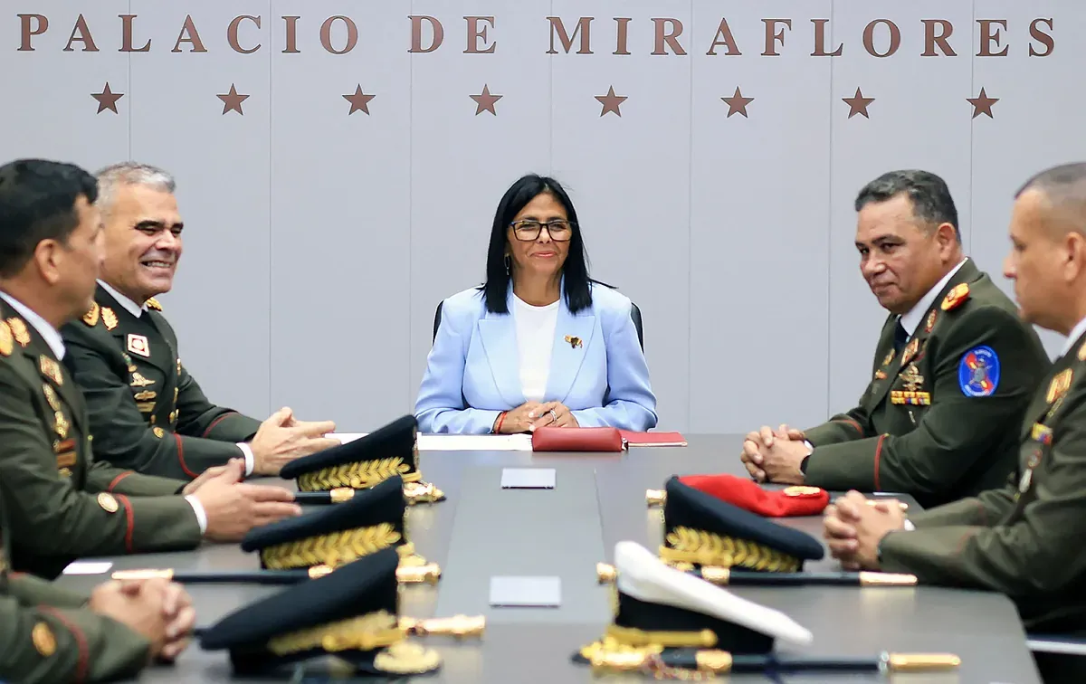 Delcy Rodríguez decreta el racionamiento eléctrico durante 45 días en Venezuela y culpa a los rayos del sol