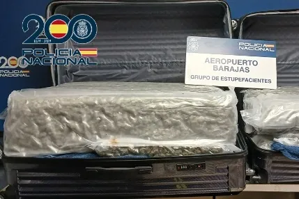 La cocaína se camufla en café y jabón para colarse en Barajas: 160 kilos de droga requisados en menos de tres meses
