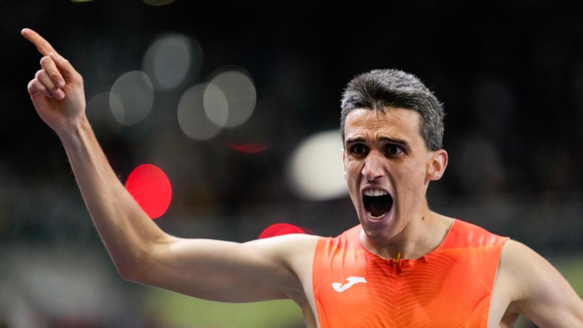 
                       Mariano García siempre será la moto: oro mundial del 1.500
                   