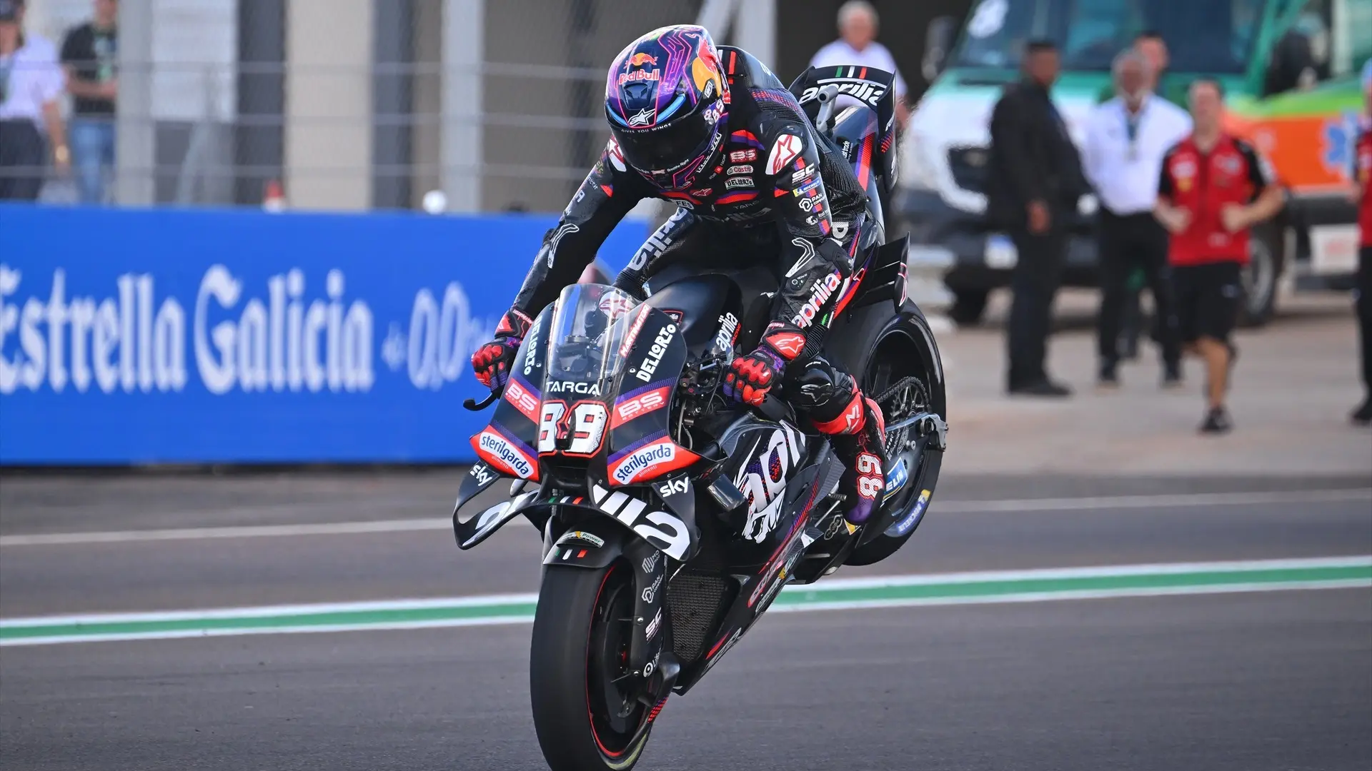 
         Segundo puesto estelar para Jorge Martín en Brasil, victoria para Bezzecchi y Márquez se queda sin podio 
    