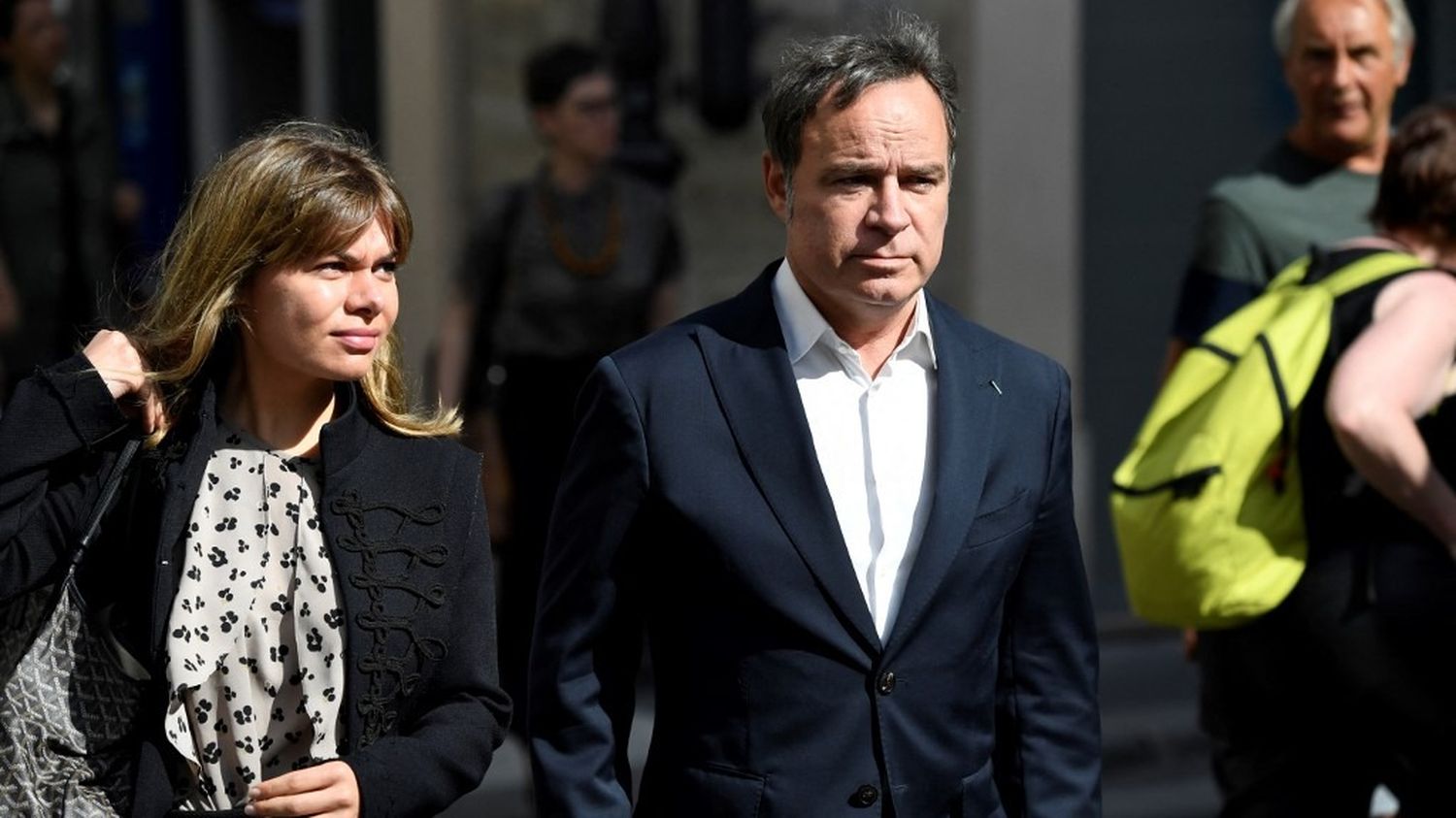 Fabien Lecœuvre, un chroniqueur de l'émission de Cyril Hanouna, a été hospitalisé après un coup violent hors antenne