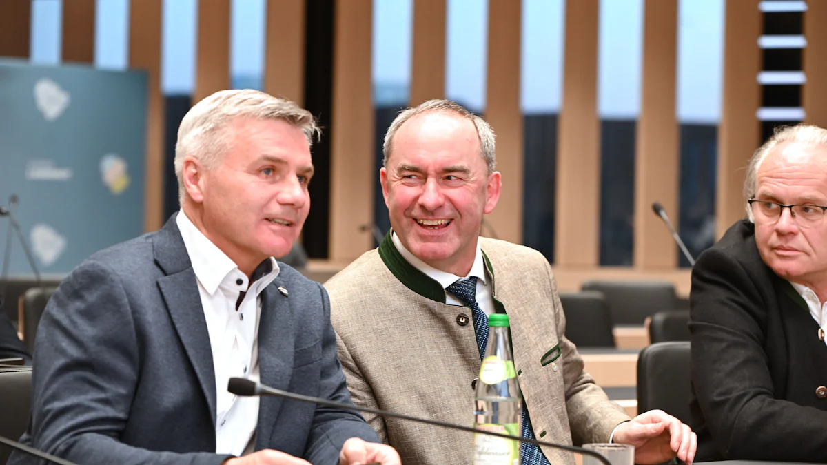 Kommunalwahlen in Bayern: Freie Wähler knöpfen der CSU viele Landratsämter ab