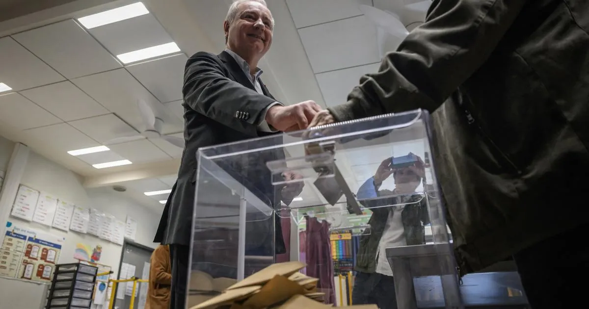 Municipales 2026 : à Toulouse, Jean-Luc Moudenc résiste face à la gauche unie derrière le LFI François Piquemal