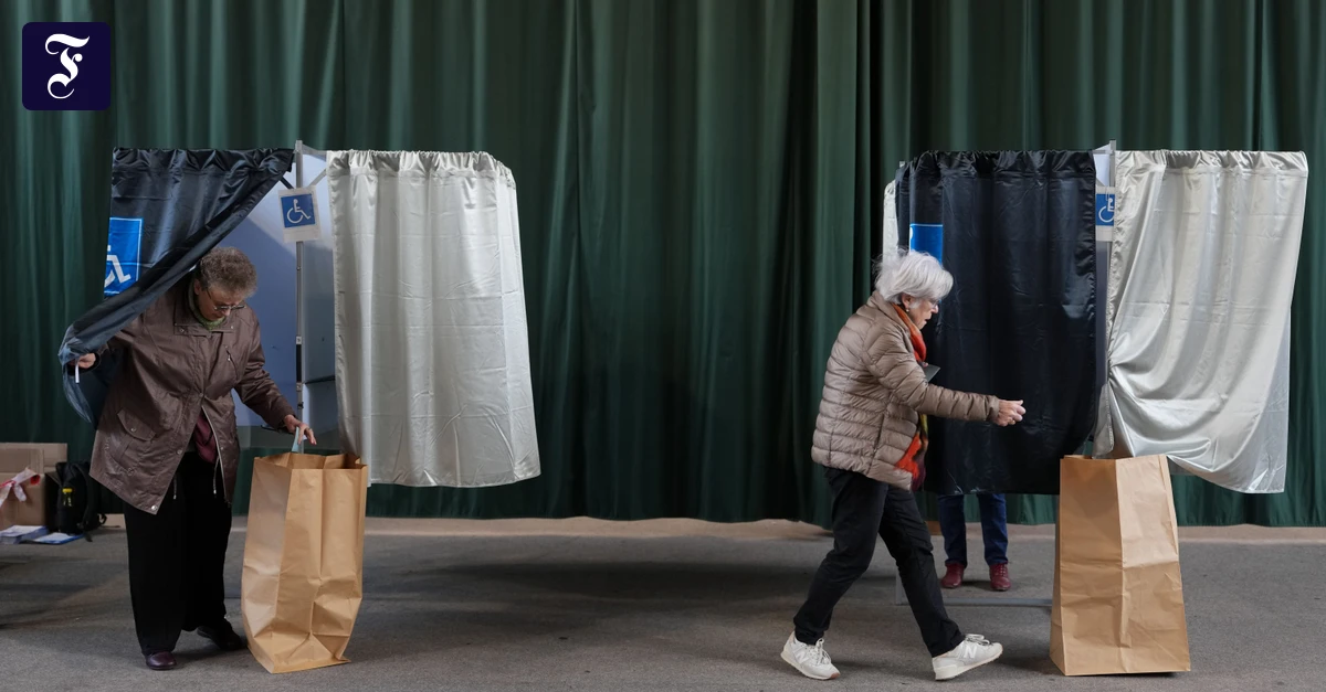 Kommunalwahl in Frankreich: Sozialisten halten Paris und Marseille
