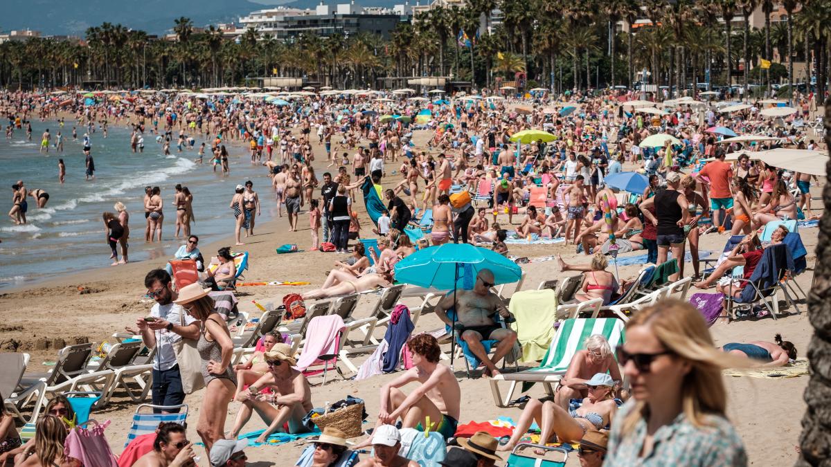 Las reservas en Semana Santa crecen un 50% al ser España un país refugio