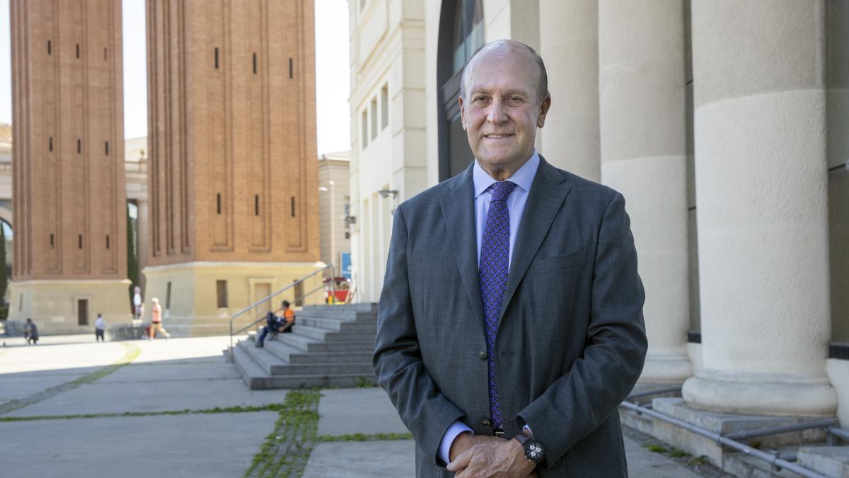 Lacalle deja la presidencia del Automobile // Aluvión de críticas a De la Rocha a cuenta de Indra