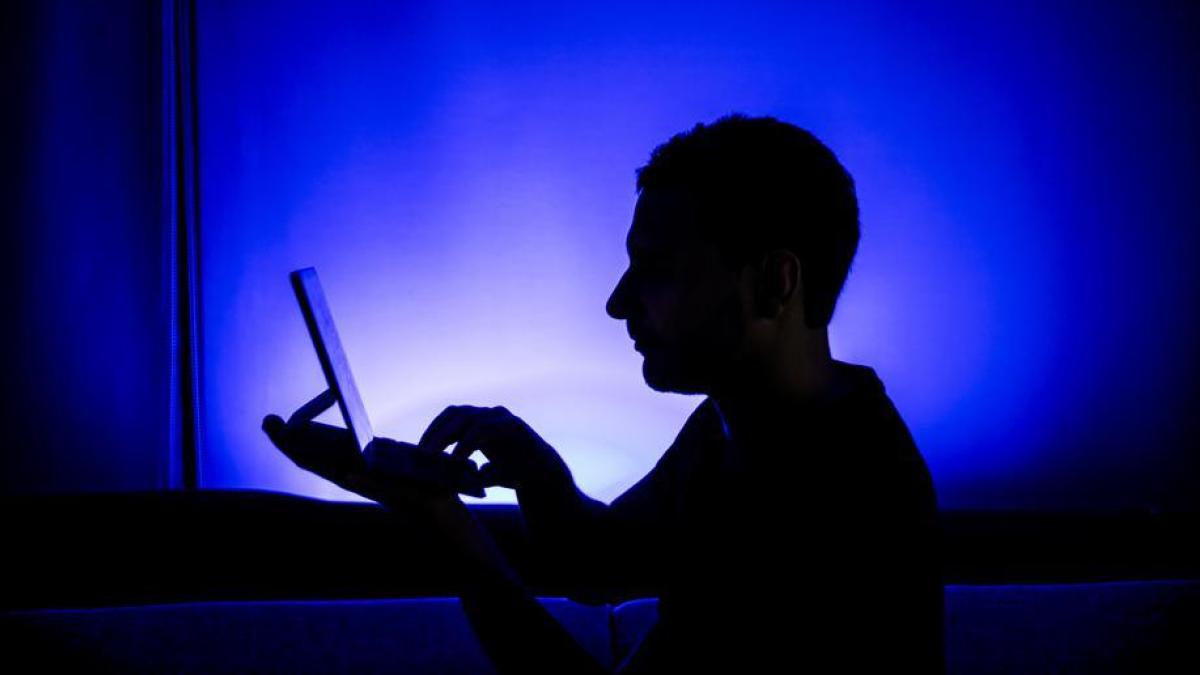 
                       Sentencia firme: el trabajo como moderador de contenido de Meta puede causar daños mentales
                   