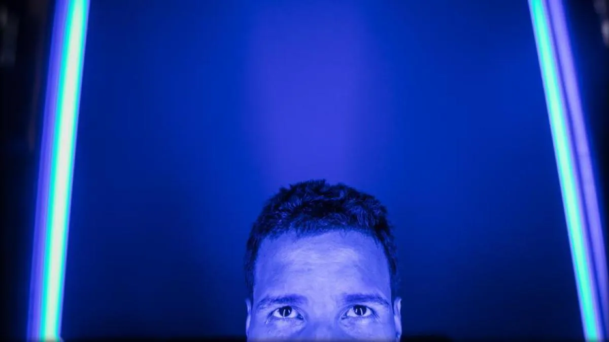 
                        Del shock a la locura: cómo trabajan los moderadores de Facebook
                    