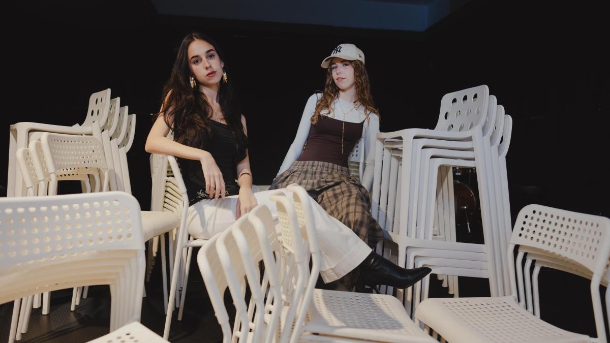 
                                                                                                           Iresitja y Lucía Sáez: dualidad emocional
                                                                                                       