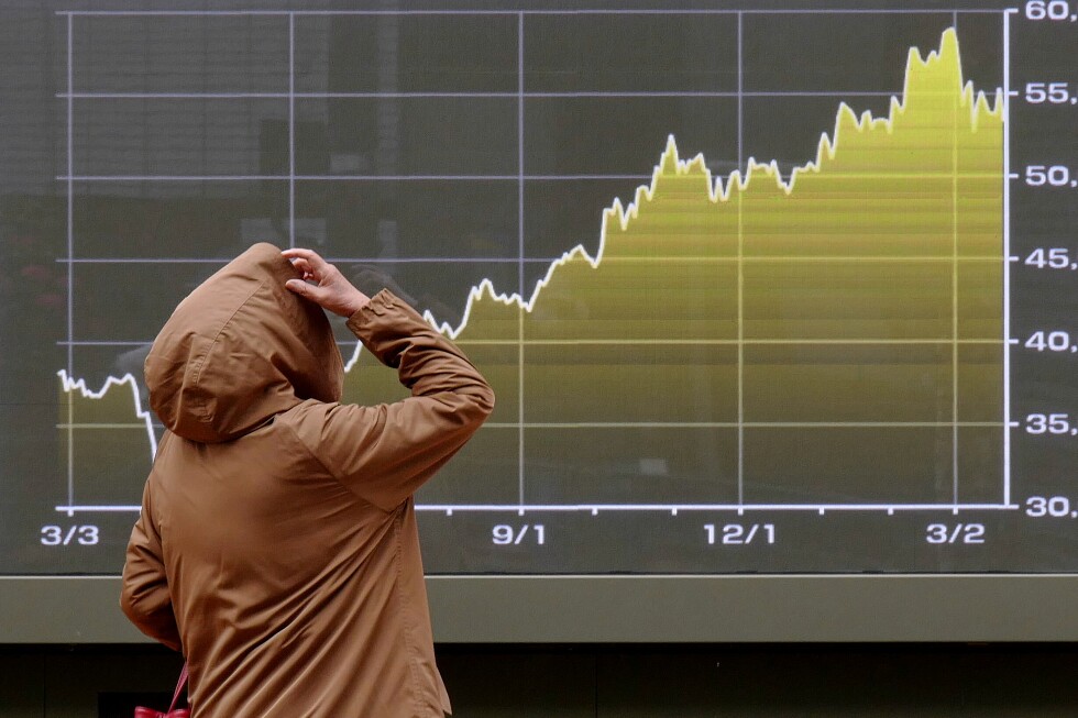 Asian shares decline as hopes dim for resolution in Iran after Trump’s latest comments