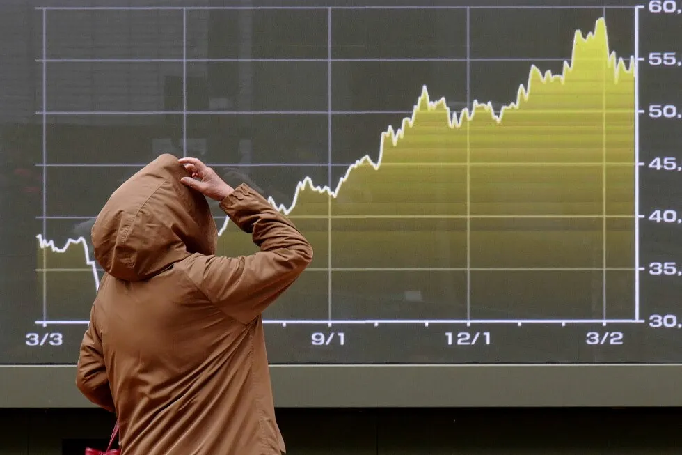 Asian shares decline as hopes dim for resolution in Iran after Trump’s latest comments