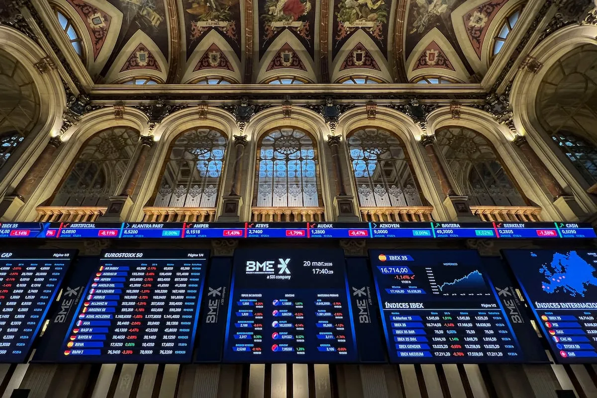 El castigo a los mercados se agrava: el Ibex cae el 11% desde el inicio de la guerra y el petróleo se dispara el 60%