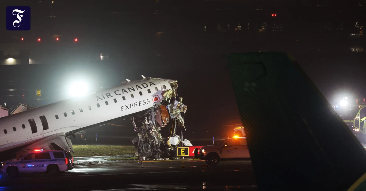 Zwischenfall bei Landung: Pilot und Ko-Pilot sterben – Flugzeug kollidiert mit Fahrzeug