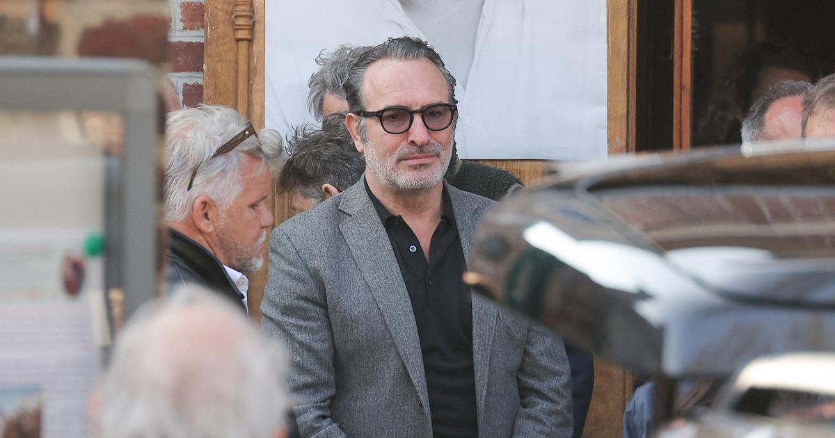 L’émotion de Jean Dujardin aux obsèques de Bruno Salomone : « On va continuer cette aventure »