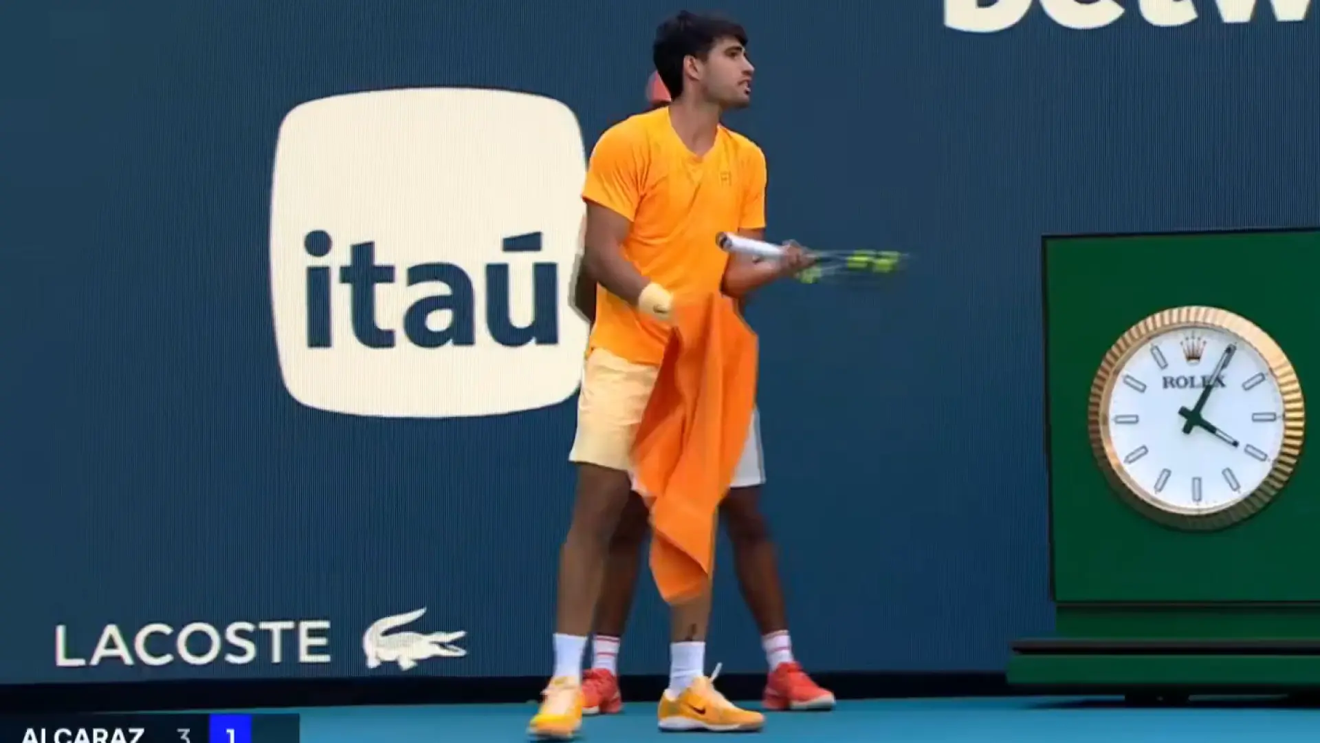 
         El grito de desesperación de Carlos Alcaraz en su derrota en Miami: "No puedo más, me quiero ir a casa" 
    