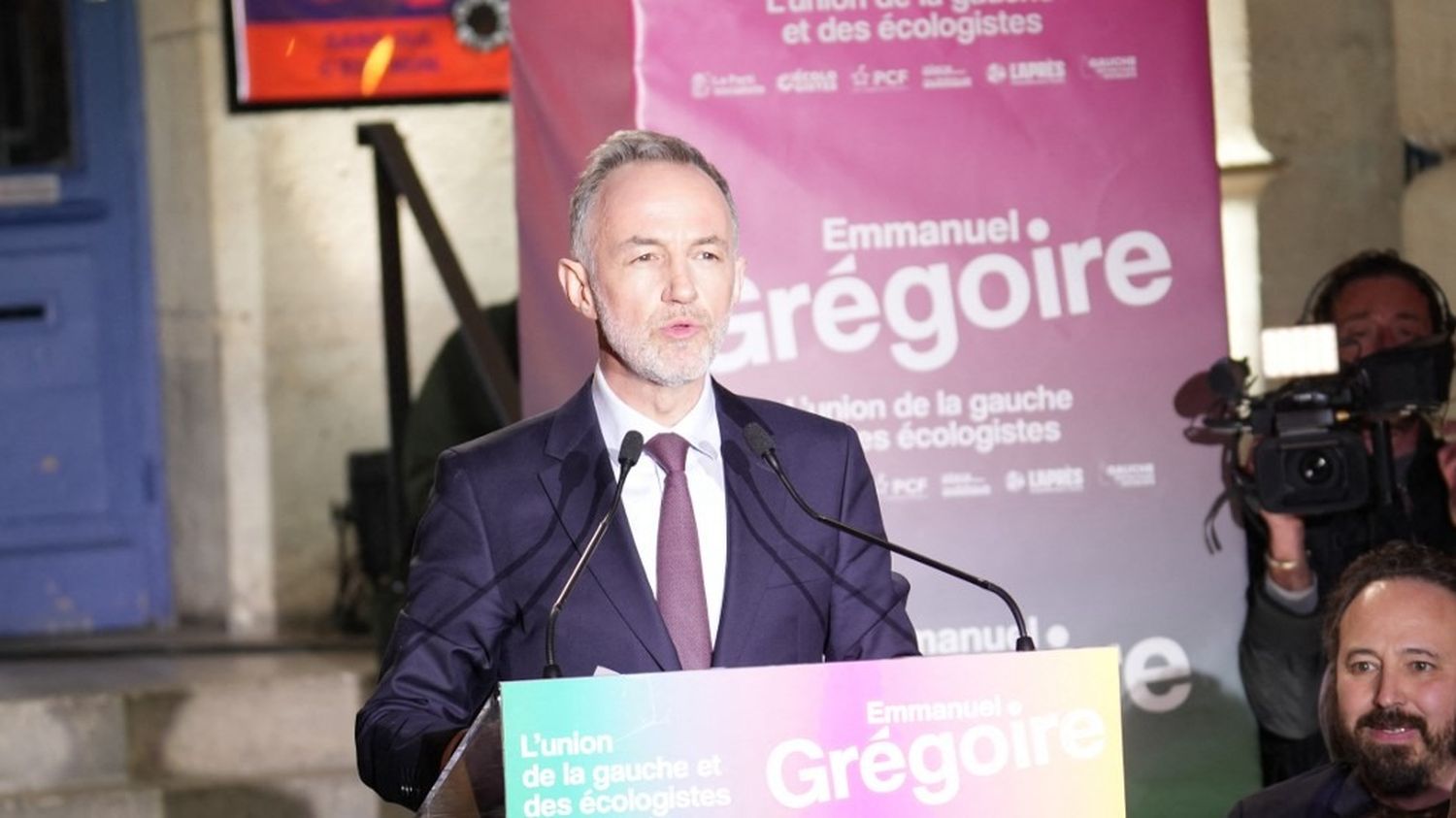 Que change l'élection d'Emmanuel Grégoire à la mairie de Paris dans le dossier de la vente du Parc des Princes au PSG ?